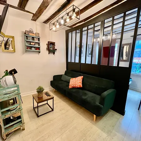 Le Globe بيت شباب *