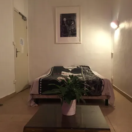 Le Globe * باريس