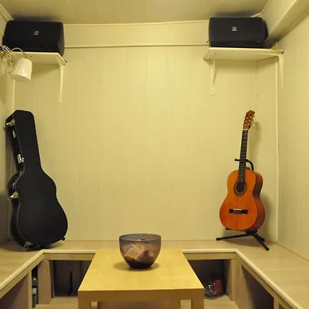 بيت شباب Le Globe *