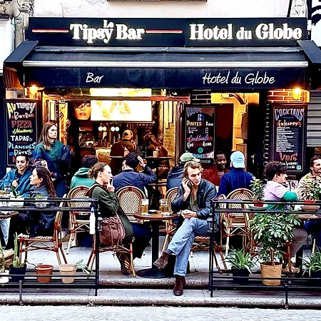 بيت شباب Le Globe *