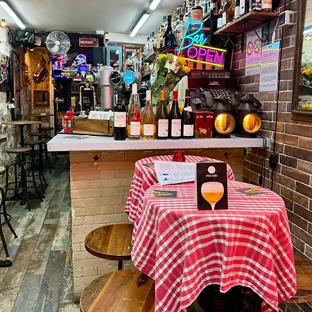 Le Globe Vandrerhjem