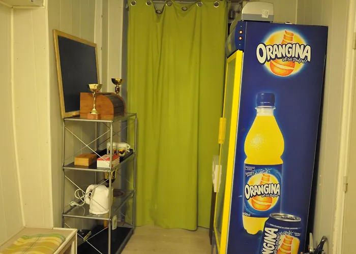 Le Globe Хостел *